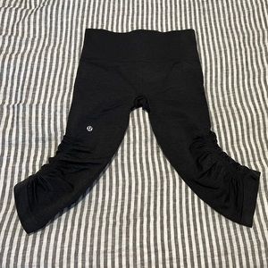 Lululemon in the Flow Seamless Crops